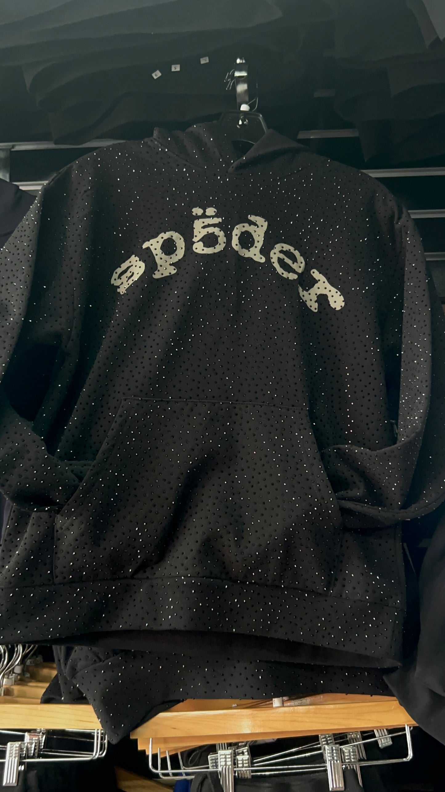 sp5der vvs black hoodie