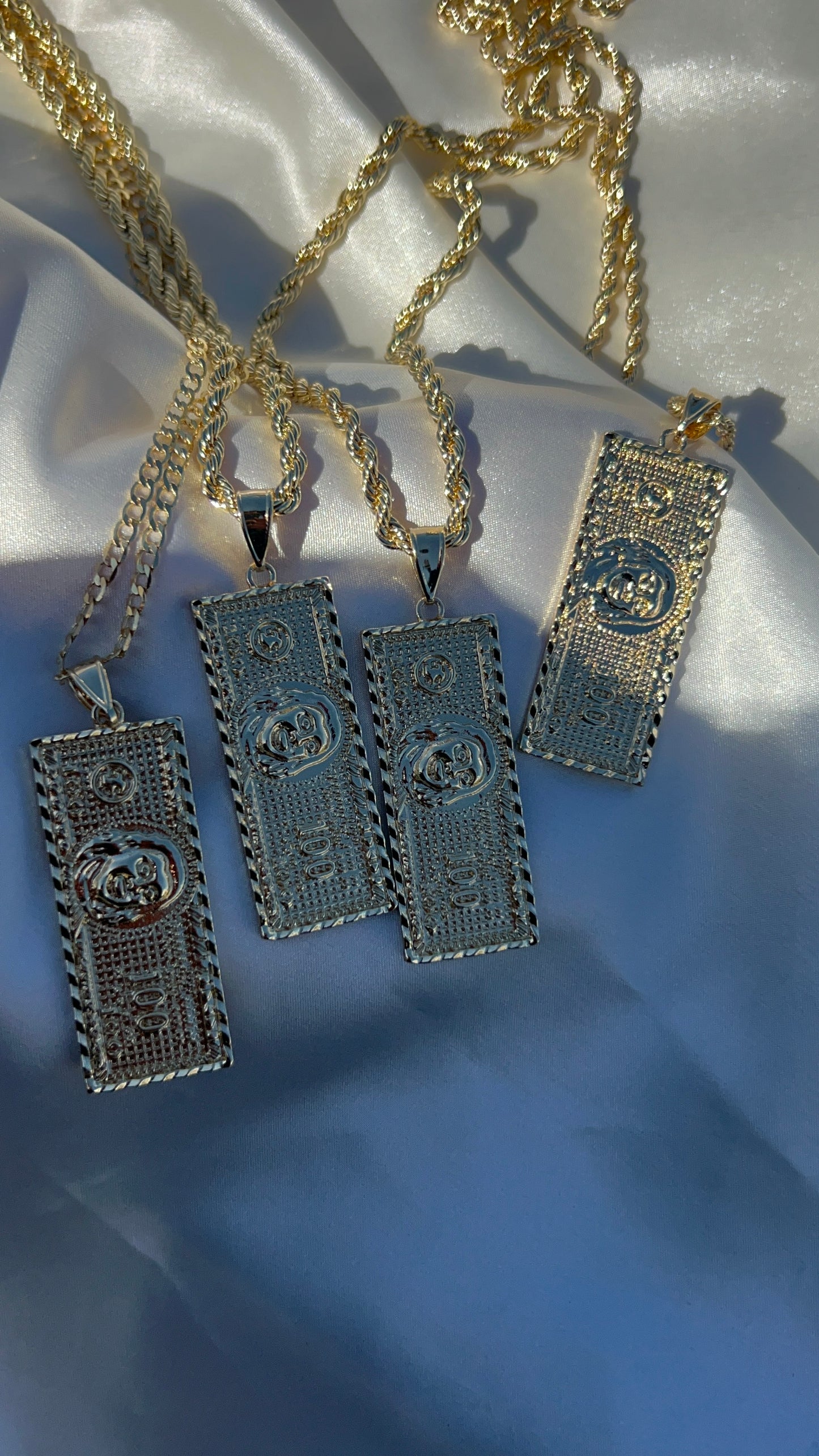 100 money necklace