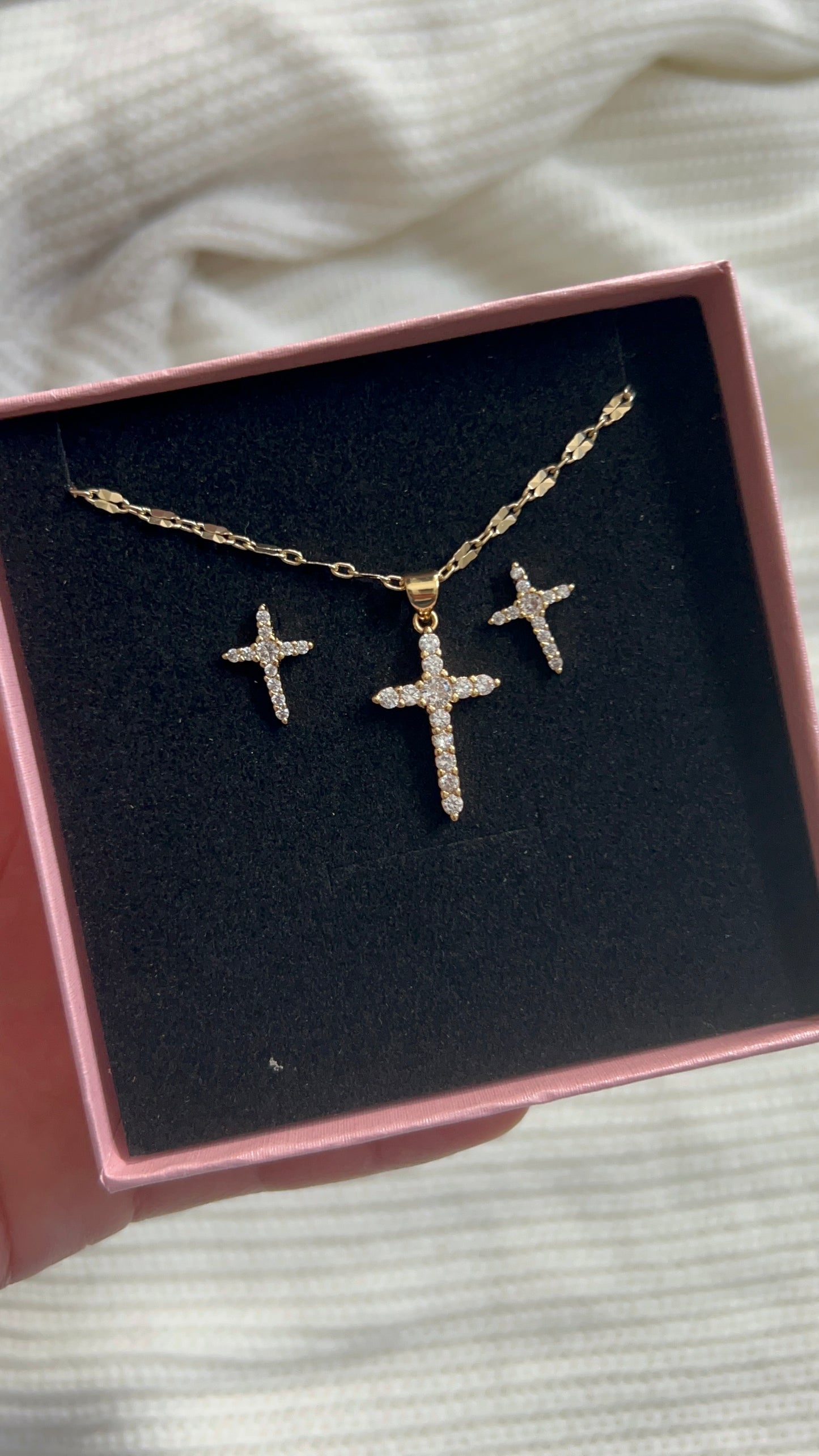 Gem cross set