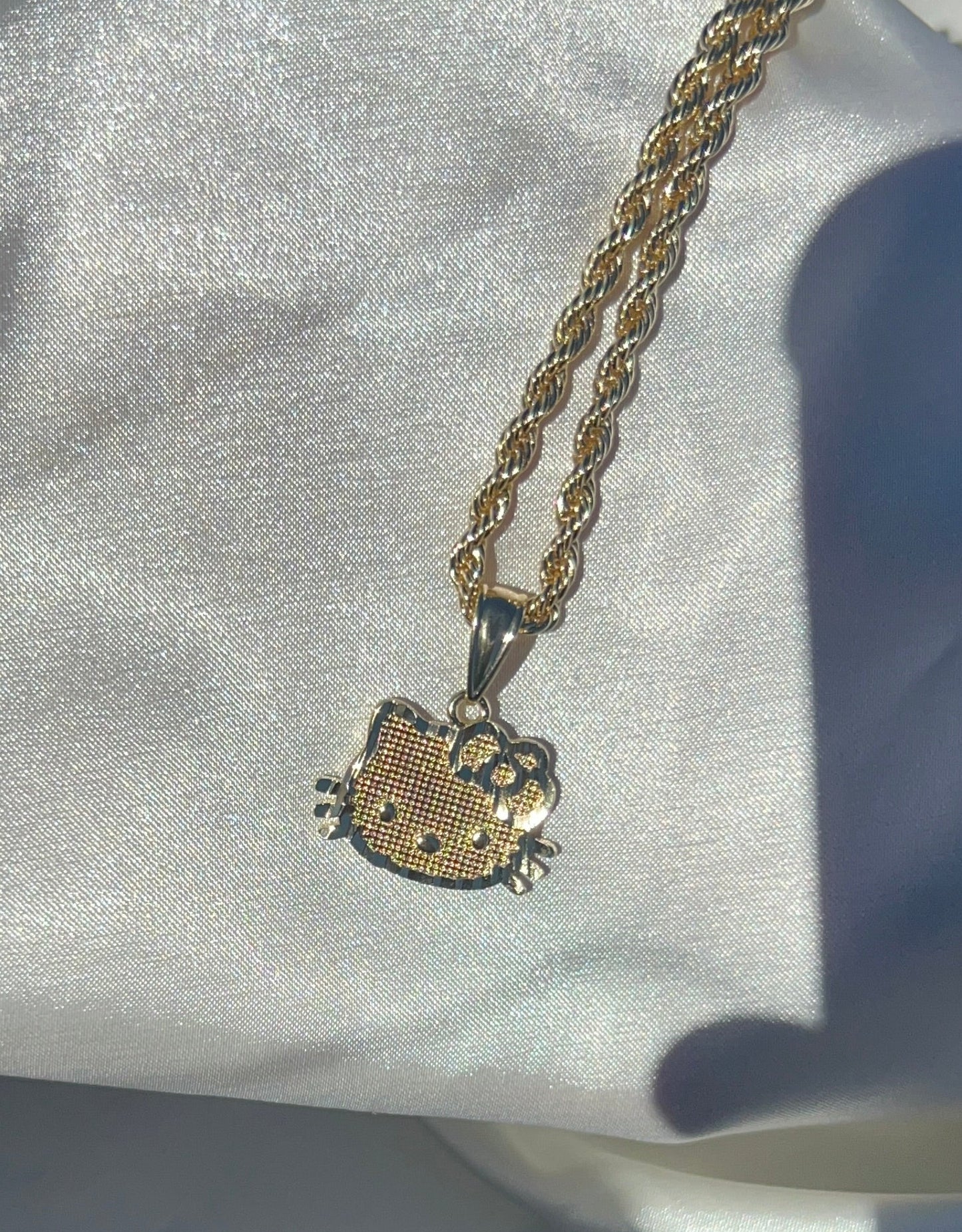 Hellokitty necklace face