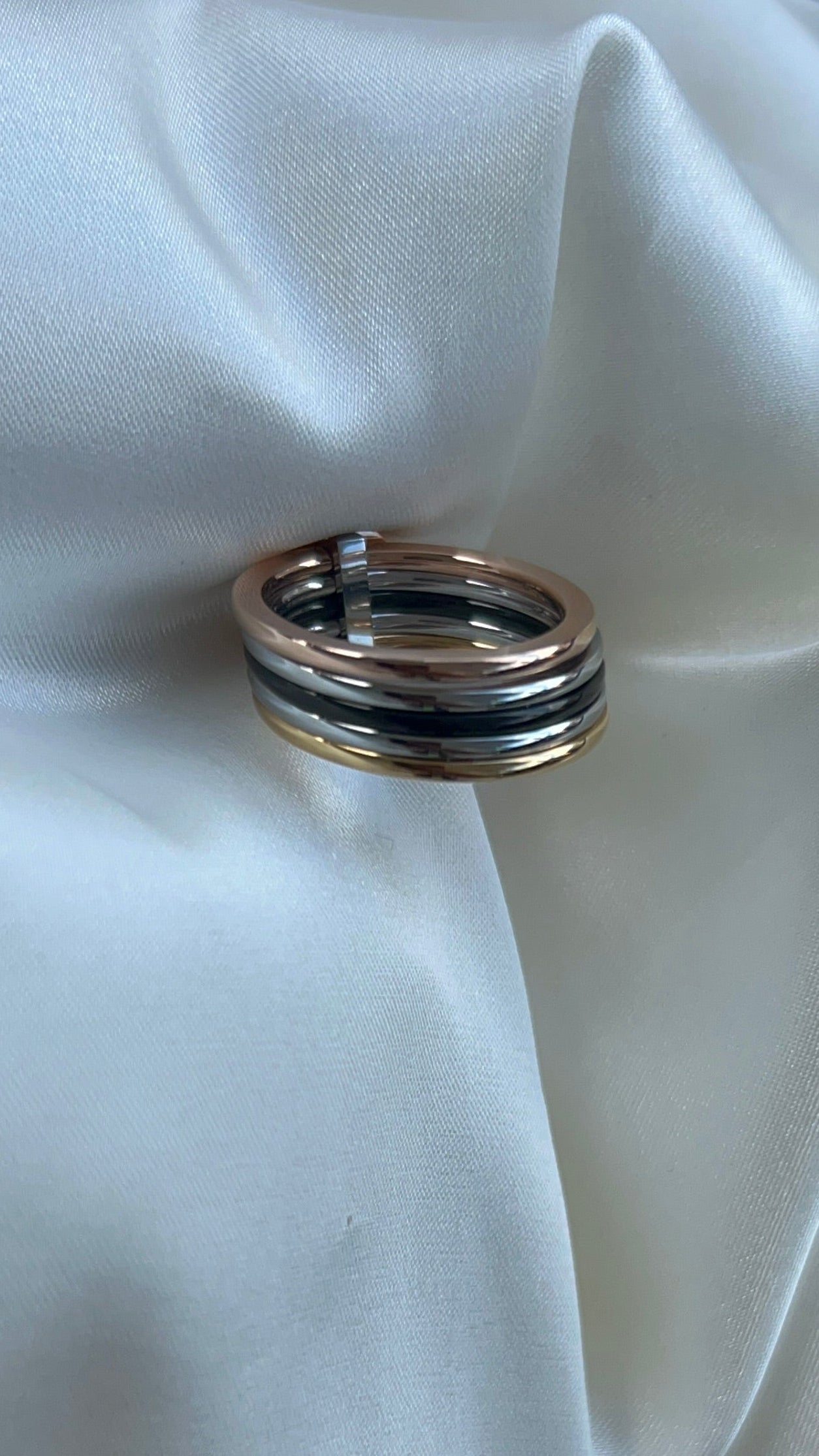 Tree of abundance ring