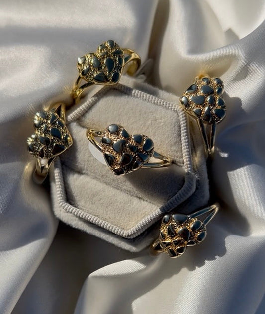 Nugget heart ring