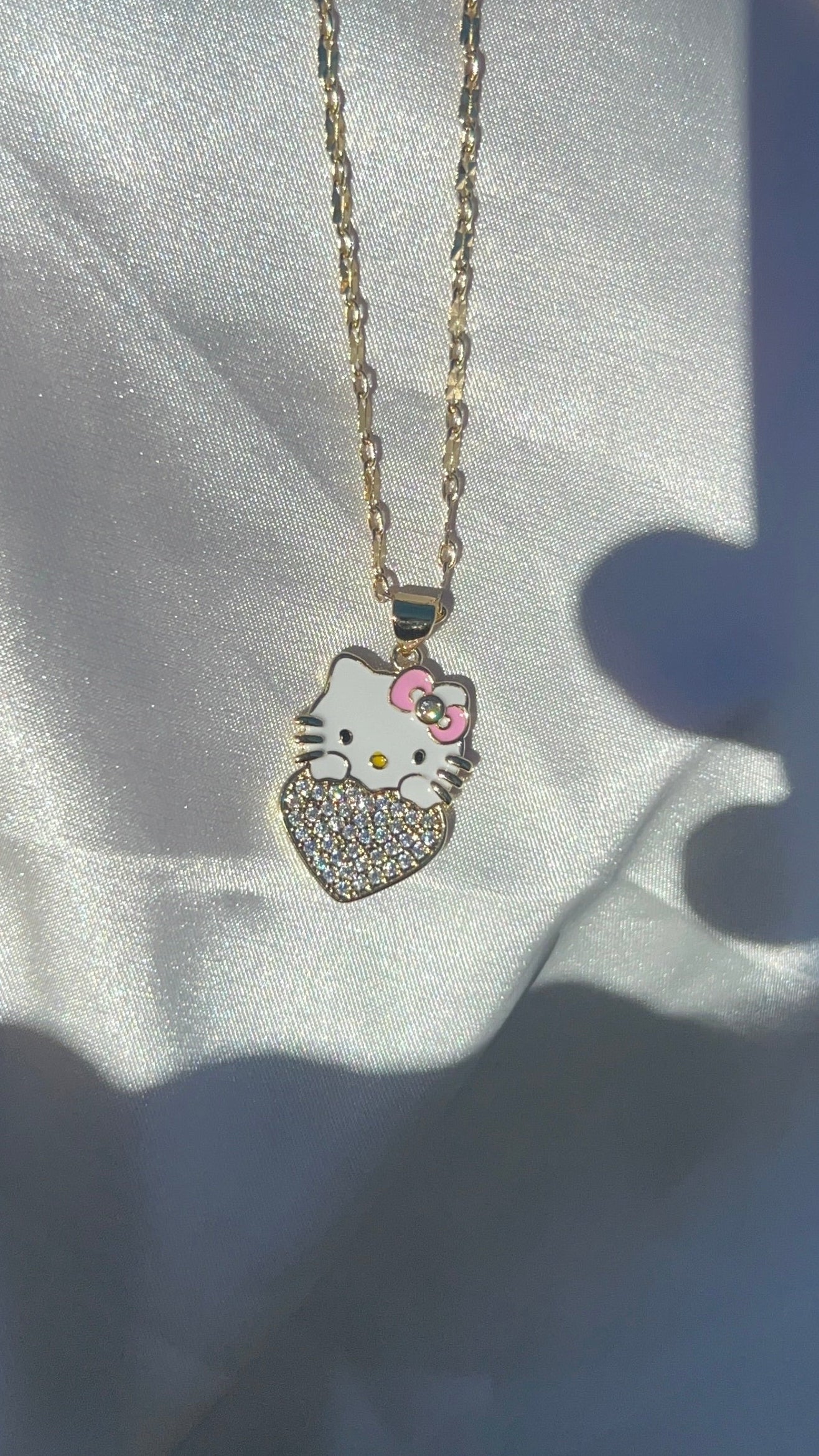 Heart hellokitty necklace