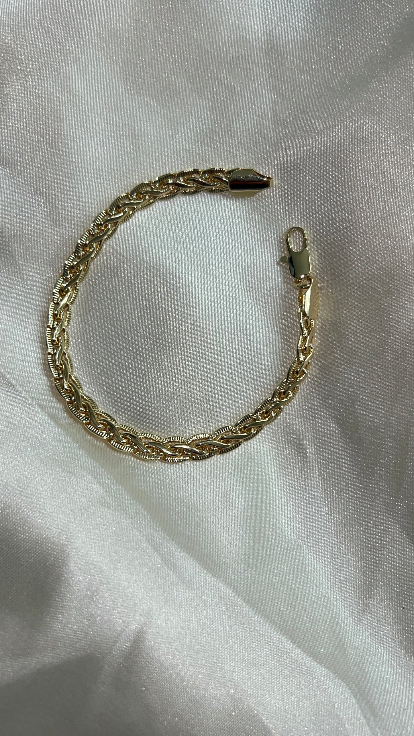 Double twist bracelet