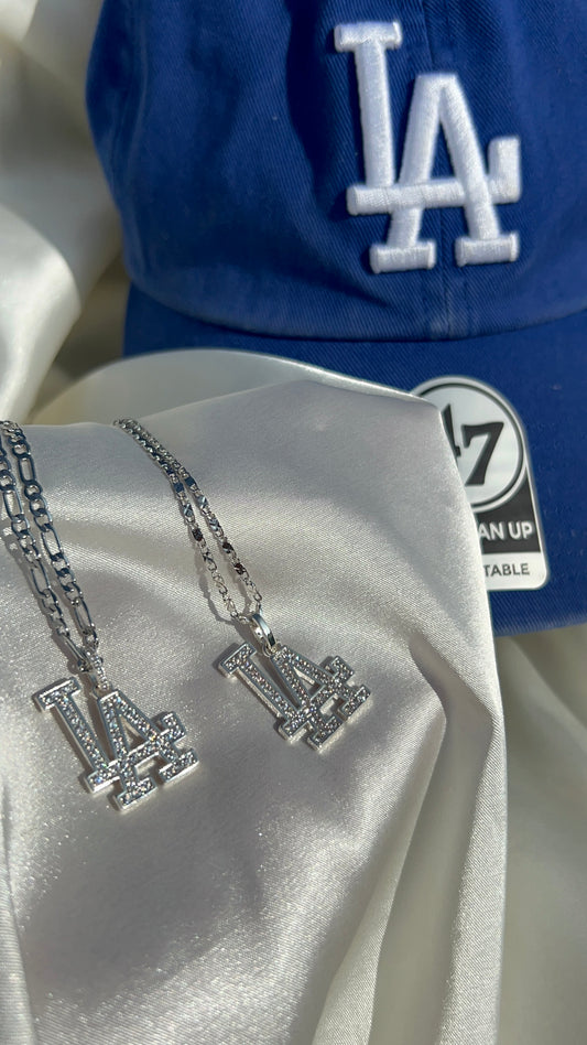 La silver necklace